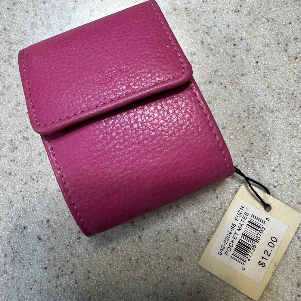 Dockers Pink faux leather pocket mate
